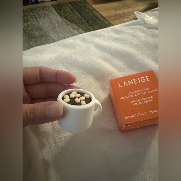 LANEIGE Lip Sleeping Mask in Peach Iced Tea with applicator holder - Picture 2 of 4